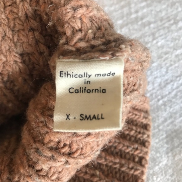 *SOLD* James Street Co. Lowe Chunky Pullover - Picture 7 of 8